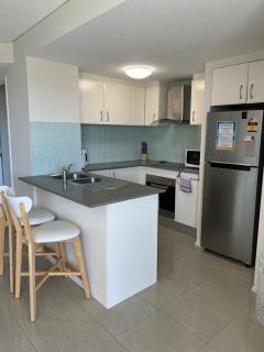 Platinum Apartments - Unit 8 - Bargara - 5