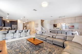 Last Minute Disney Getaway! Private Pool, Hot Tub & Games Room. Book Now! #18948 - Davenport - 1