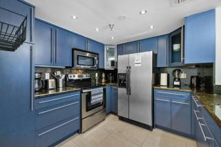 Miami Beachfront Oasis with Stunning Ocean Views - Miami Beach - 2