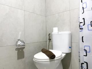 Homey Studio at Pollux Chadstone Apartment By Travelio - 2