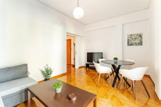 George's Cozy 60m2 Apartment 7' Metro - Atene - 2