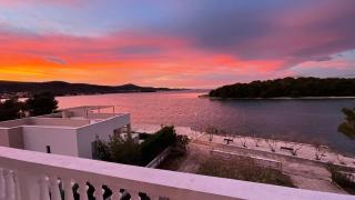 Villa Rosmarin - family friendly, beachfront - Pašman - 1