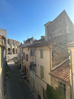 Charmant studio au pied des Arenes de Arles - Arles - 3