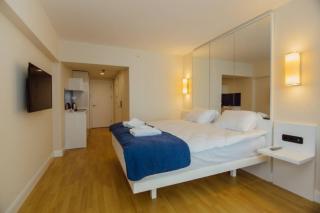 Relax and Unwind Premier Sea View Aparthotel in Batumi - Batoemi - 9