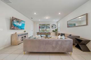 2211 Lelani Circle - Davenport - 2