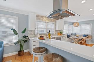 Endless Summer Cottage - Patio - AC - Beach - 7