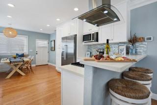 Endless Summer Beach Cottage- In The Heart of OB - San Diego - 6
