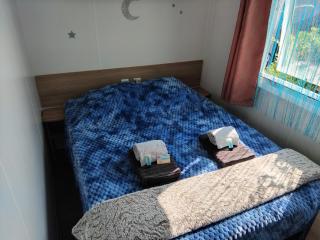 MOBIL HOME PISCINE PROMOTION JUIN JUILLET 3 CHAMBRES - 2 SdB -climatisé - 300m de la mer - piscine - parking - - 4