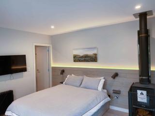 Gunn Road Accommodation - Albert Town - 0