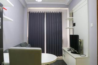 Minimalist and Warm 1BR Signature Park Grande Apartment By Travelio - Giacarta - 2