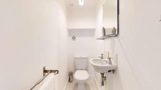 Large 2-Bed Apartment in Cardiff - 3