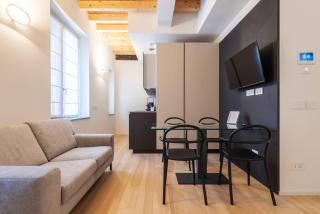 easyhomes - Bandello - Milan - 2
