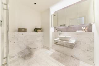 High level, two bedroom apartment - Londra - 9
