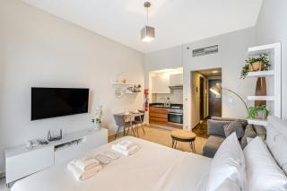 Close to beach I Studio with balcony I Fast Wi-fi - Dubái - 9