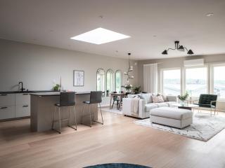 Luxury Modern Home near Gothenburg & 3 min t Beach - 8