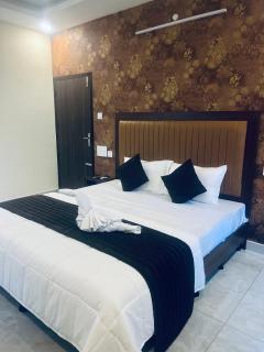 Vinodam Lake View Resort - Alleppey - 3