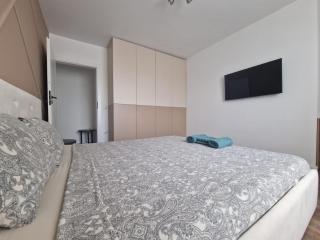 Blue apartment nearby Amethyst & Vivo Mall - Floreşti - 3