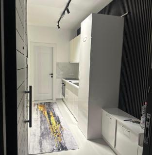 Sunset Apartment - Golem - 4