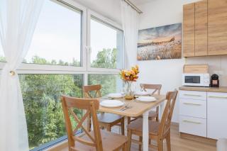 Beżowy Apartament Przy Parku w Katowicach z Widokiem na Staw i Biurkiem by Noclegi Renters - Katowice - 4
