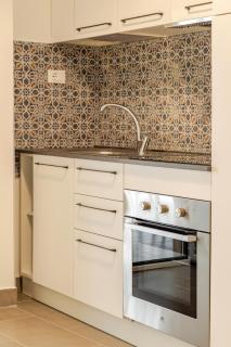 2 Camere Indipendenti, In pieno Centro con Veranda - 4