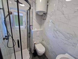 Apartment Splitska - 1