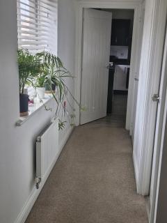 The Lancers - Modern Double Room with En-Suite, Parking & Fast WiFi - Close to Beach - 1