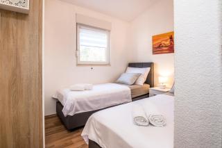 Apartment Genster Vir Kroatien - Vir - 1