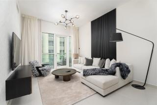 Nasma Luxury Stays - Elevated Comfort & Style in a 24th Floor Apartment - Dubai - 0