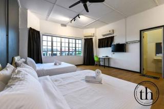 Warm House Alor Akar Linked House 6BR-15pax - 1