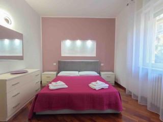 Appartamento grazioso con parcheggio privato - Piacenza - 3