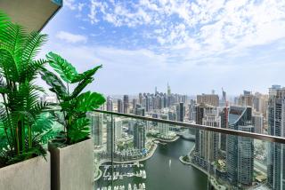 Daniels 1BR Marina Horizon Retreat - Dubai - 3