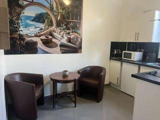 Ensemble d'Appartements à La Courneuve - Bien Desservis et Disponibles Séparément - La Courneuve - 1