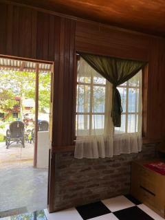 Eka's Bungalows - Maninjau - 8