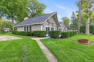 2 Lakefront Cottages with Docks, Bikes, BBQ - Newaygo - 4