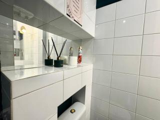 ApartPoltava, Однокімнатні апартаменти з КУТОВОЮ ВАННОЮ, біля Краєзнавчого музею, АРТ кафе Кавун - Poltava - 3