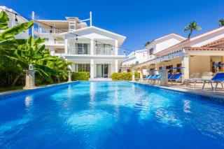 Huge 8-Bedroom Beach Villa with Private Pool - Los Corales Villas Punta Cana - Punta Cana - 9