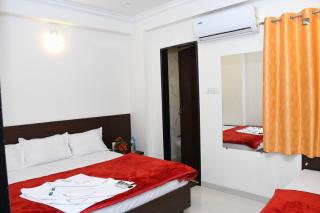 Hotel Sai Shatabdi - Shirdi - 4