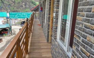 Yamuna Pug Pinewood Greh by StayApart - 8