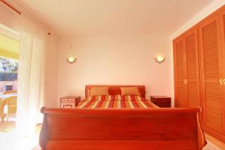 1072 Beachfront El Paraiso Retreat with Pool & BBQ - 1