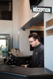 Hôtel-Motel 1212 - 3