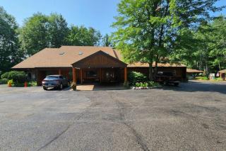 Springbrook Inn- Springbrook - Houghton Lake - 5