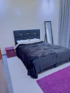 Quiet Central Home Near Beach - High Speed WiFi, Free Parking & Private Entry - 7