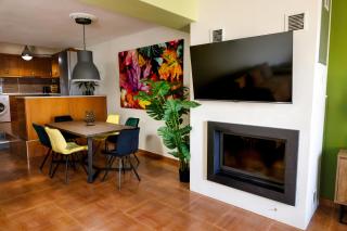 Charming Apartment with Gorgeous View & Private Parking - Tessalónica - 5