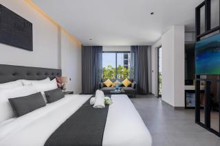 JBAY Beachfront Boutique Hotel - 5