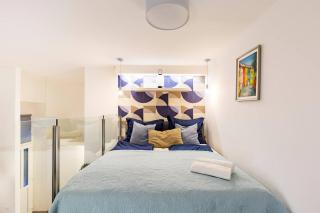 NEW! Central Location Flat by the Synagogue - 7