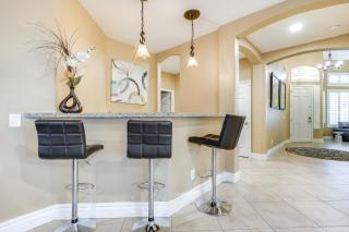 Heated Pool and Fire Pit Family Home in Chandler - Chandler - 2