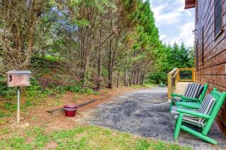 Riverside Mountain Retreat, Hot Tub, Game Room, 1089 FREE tickets each paid day, Dollywood and More - Sevierville - 6