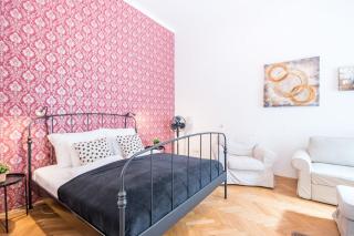 Central Comfy Large Apartment - Budapest - 9