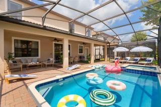 Luxurious Home at The Oasis Club - Davenport - 3