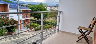 Acogedora y amplia casa en Anapoima con piscina en condominio cerrado - hasta 8 personas - Anapoima - 4